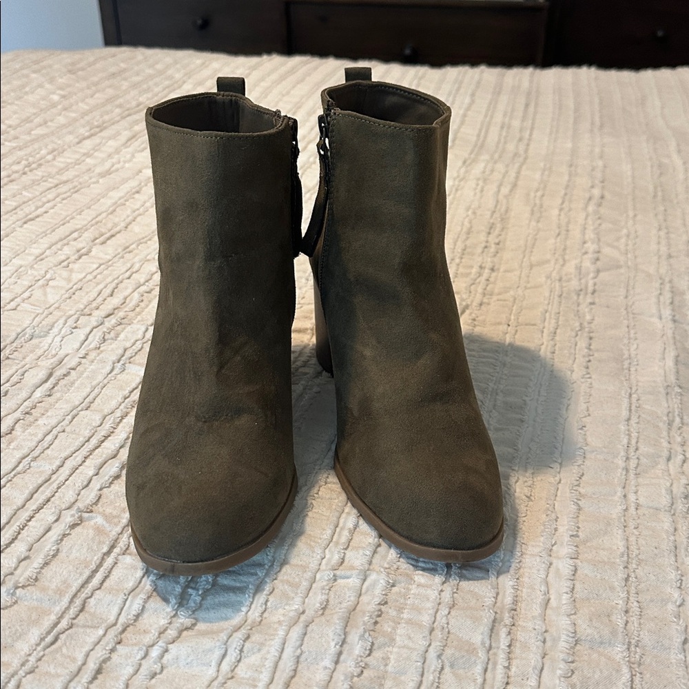 Old Navy Olive Green Booties - Picture 2 of 6